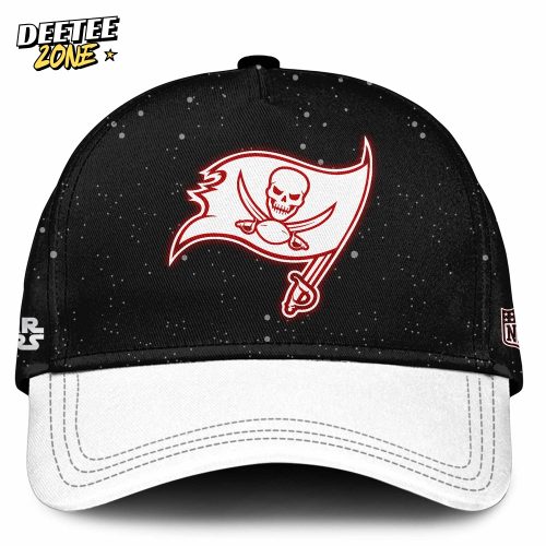 Dark Side × Buccaneers Crossover Tampa Bay Buccaneers Hoodie